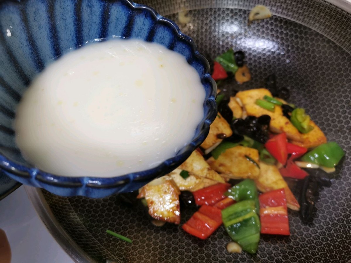 蛋白质|入夏后,少吃大鱼大肉多吃此菜,2块钱1斤,蛋白质高,比肉都营养