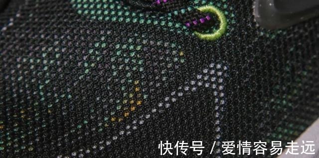 签名鞋 开箱冷门球鞋,签名鞋的配置,二百出头的价格!