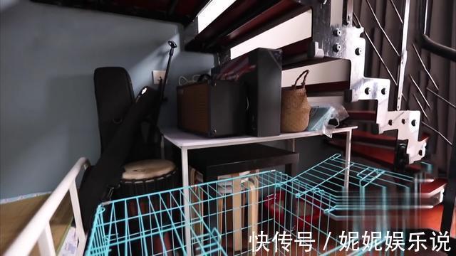 音乐室|姐弟俩挤25平复式睡上下铺,生活毫无隐私,爆改后把父母接过来住