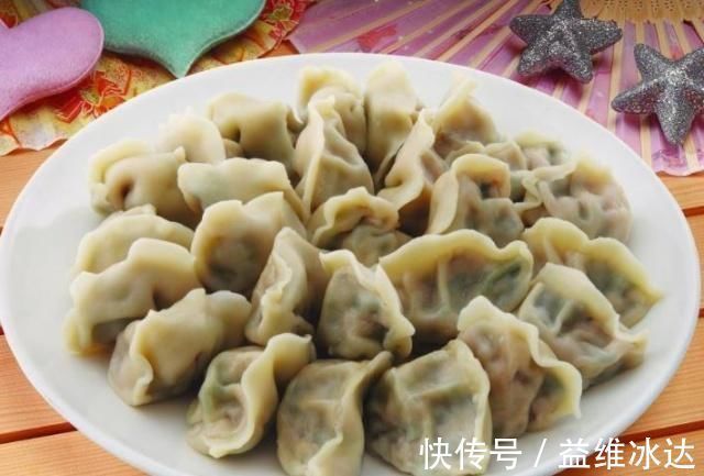 盼了一年才吃到这种饺子馅,比韭菜馅鲜香,端上桌全家都吃得香!