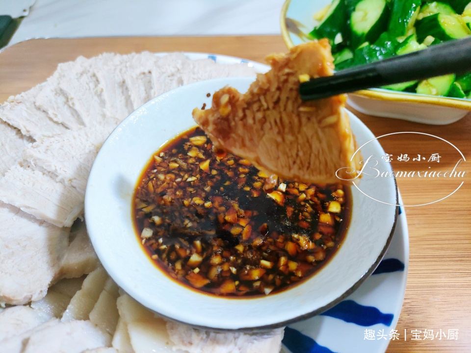 超解馋的猪肉吃法,不蒸不炒也不炖,不腻吃着健康,几十年没吃够