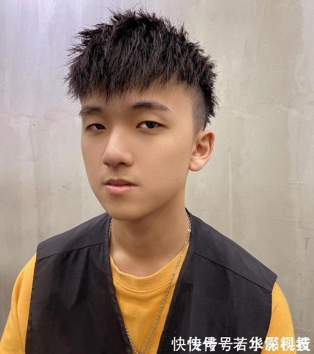 造型 男生除了剪“寸头”,留这6款发型也很帅气,不论长短都很好看
