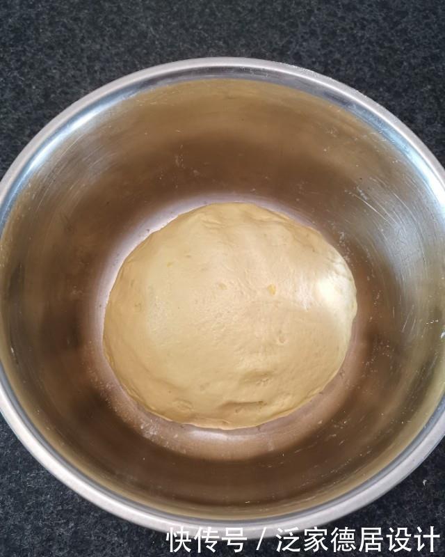 红薯|不加一滴水用红薯和鸡蛋,蒸面包的做法,好吃不上火