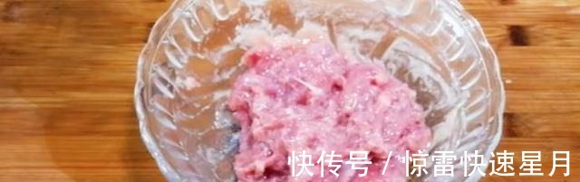 超级好吃的水煮肉片,做起来其实并不难哦~!