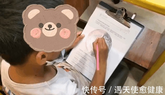 情绪|14岁少年靠伤害自己缓解情绪,一朵花焉掉了,看他是如何“向阳而生”