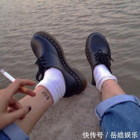 平底鞋|女生公认“最伤脚”的3种鞋子,高跟鞋未上榜,最后一个男生爱不释手