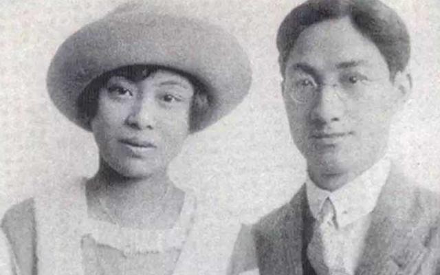 徐志摩|民国最宠妹妹的哥哥,她裹脚时喊痛,他:不裹了,嫁不出去我养