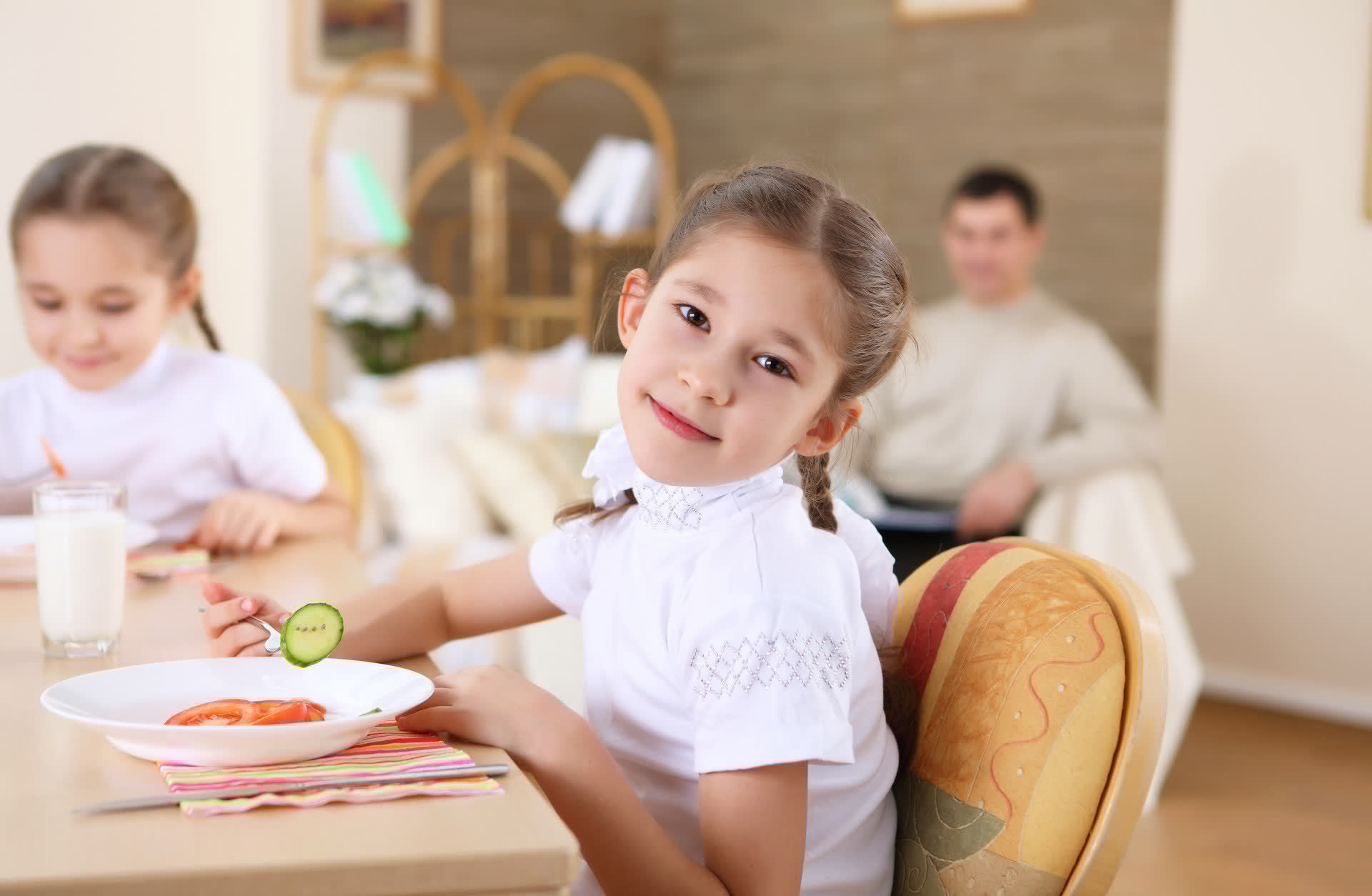 营养均衡|每个孩子有4次身高增长黄金期,为了娃着想,父母至少要抓住一个