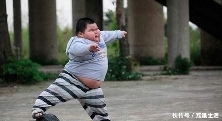 检查|9岁男童性早熟,医生检查后直摇头孩子10岁前这个食物不能碰