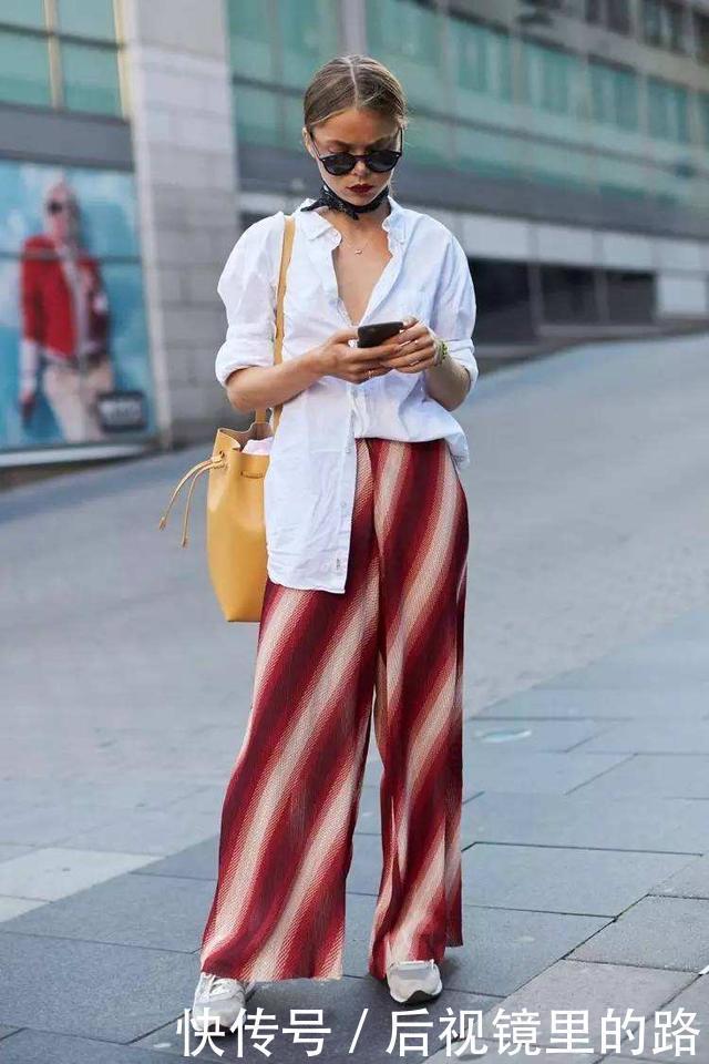 穿烂|还在穿烂大街的牛仔裤早过时了,今年更流行“阔腿渣渣裤”