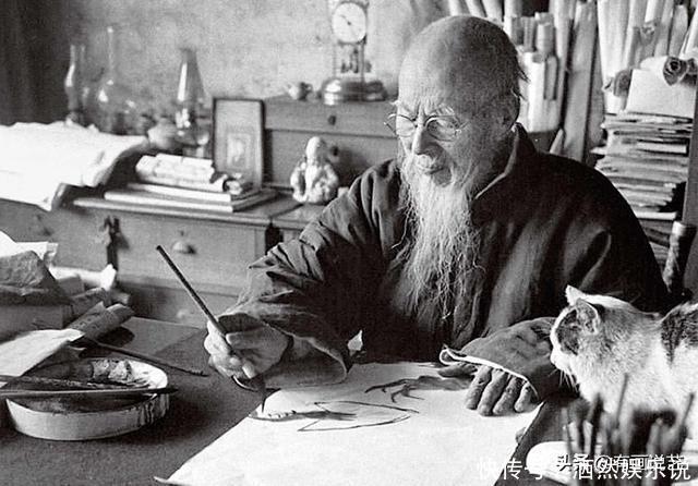 93岁齐白石手抖不停,画出一幅漏洞百出的画,却被专家誉为神作