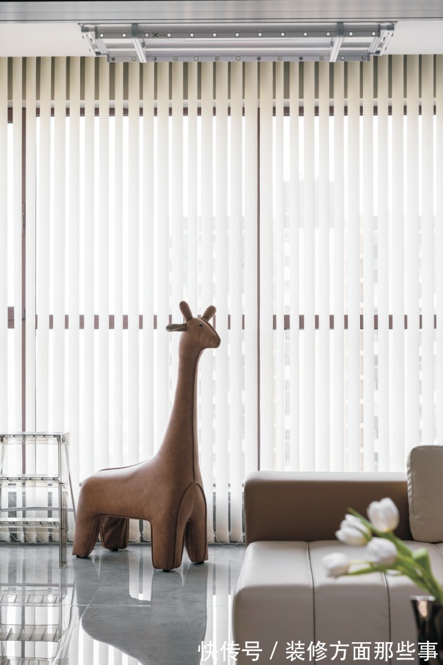 三居室|160㎡现代三居室,“家”是最好诠释本质生活的地方