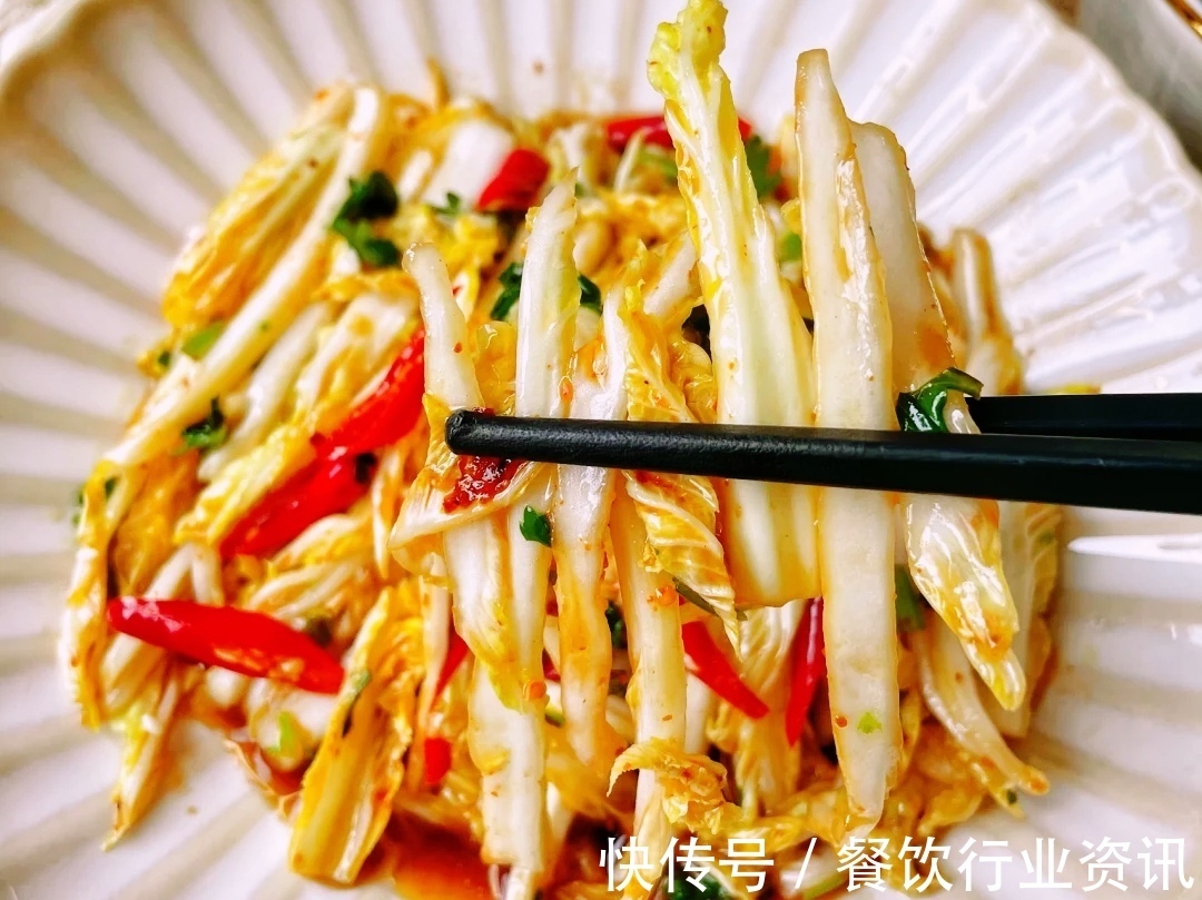 青椒炒鸡蛋|鲜美下饭的家常菜推荐:黑椒牛仔骨,凉拌娃娃菜,青椒炒鸡蛋干