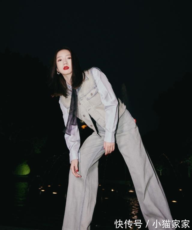 終于等到孟美岐穿“毒液褲”！當(dāng)她站直那刻，這“C位腿”太絕了！