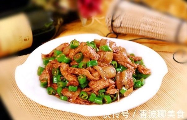 不管炒啥肉,别用盐淀粉腌制,换成4样调料,嫩滑可口,还不粘锅