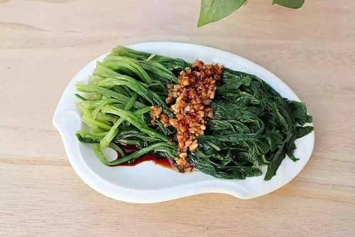  菜教|油麦菜教你这样做，清香爽口，特别解腻，家里人人都爱吃！