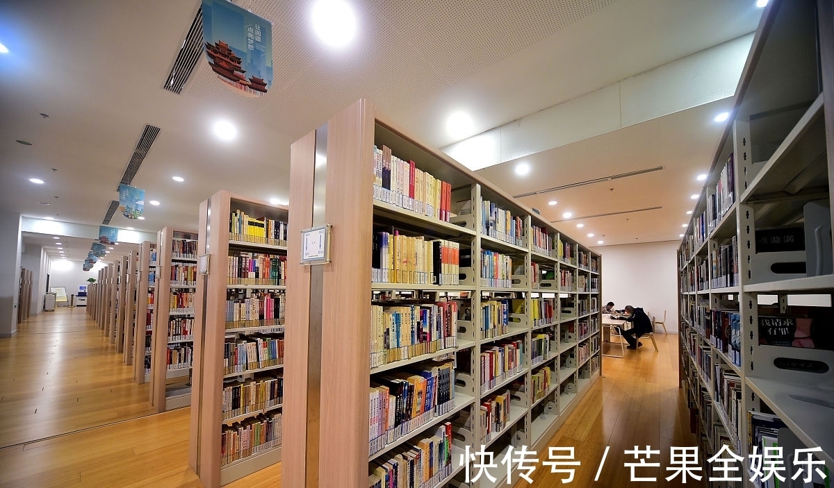 阅读!唯有书籍具有那种神秘的魔力,让我们用别人的眼睛观察