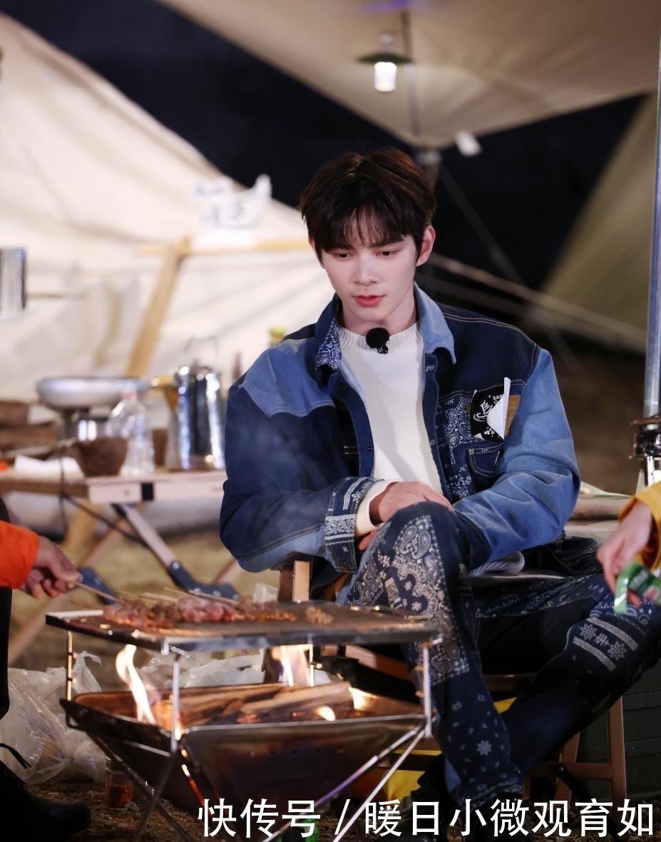 吃饭睡觉看星星,这不就是我想要的生活吗