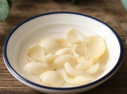 花生米|肺病的天然“克星”来了,每天吃一点,肺越来越好,用过的都说好