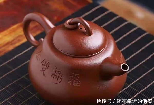 a8562|相同泥料的紫砂壶相差很大?懂壶人:主要是这几点!