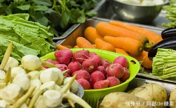 为什么有人会经常放屁?放屁次数过多,和哪些因素有关?