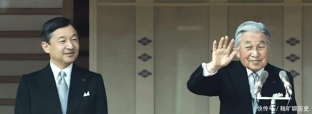 皇室|日本天皇的新任务:使皇室重新成为凝聚人心的“火炬”