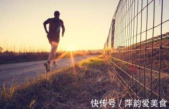 身体|人到50岁以后,要管着嘴,少吃这些蔬菜与水果,身体会感谢你