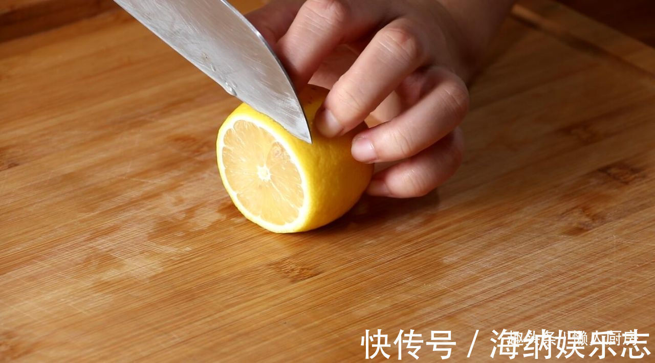 柠檬鱼片|酸菜鱼吃腻了,教你柠檬鱼片的做法,鱼肉爽滑,酸辣清香解油腻