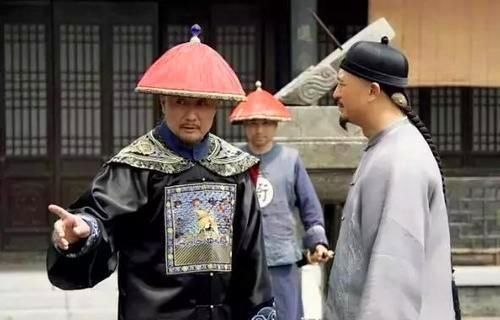 下联@寡妇上联“年难过年年难过年年过”,秀才对出下联,两人喜结良缘