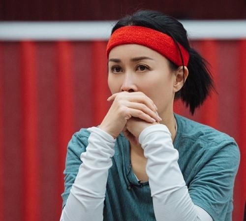 楊紫錄制新綜藝,一個舉動曝光嘉賓陣容,看到人選追定了