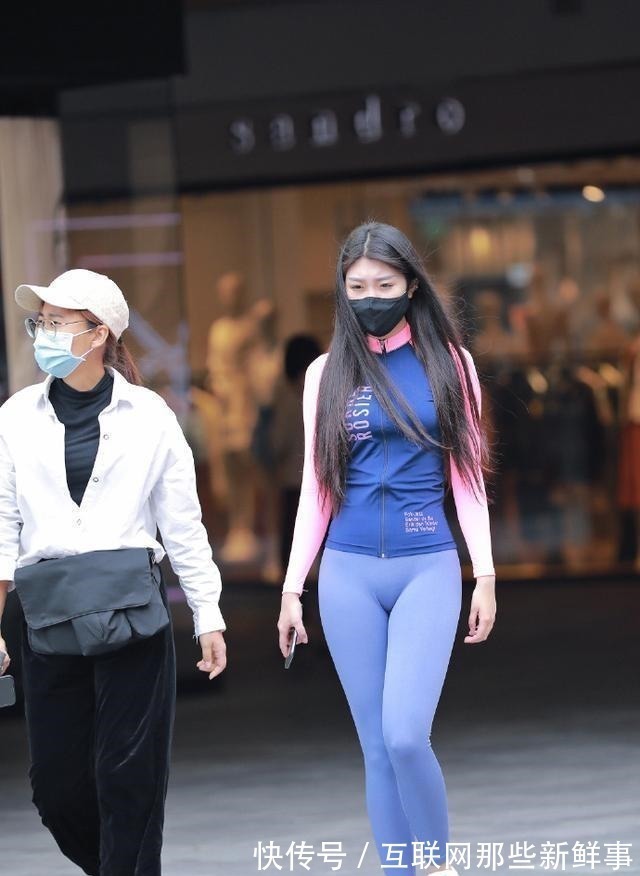 时尚 打底裤的装扮自信潇洒穿出新潮感,映衬女性的优雅气质!