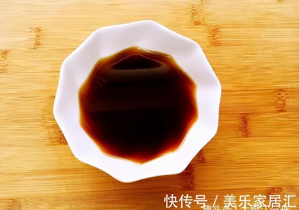 茄子|茄子别再红烧和凉拌,教你再到油焖素带鱼,端上桌家人抢着吃