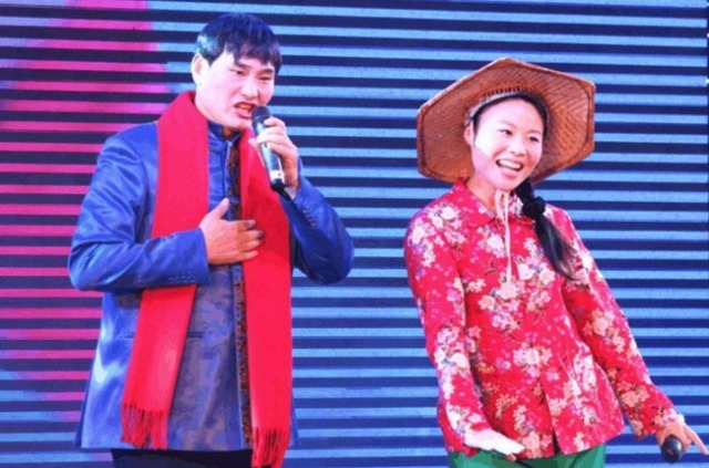 《星光大道》最慘冠軍,曾是春晚壓軸歌手,剛紅1年淪落街頭賣唱