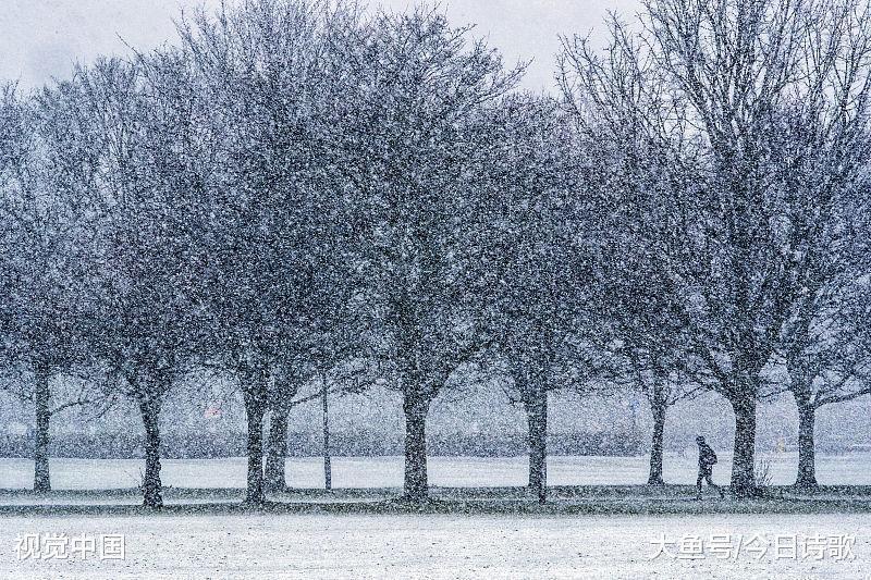 李白!史上脑洞最大的一首词, 奇特的想象力冠古绝今!