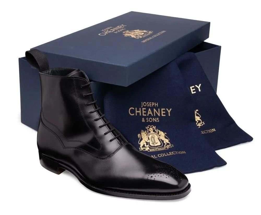 想撞鞋都难，哪双 Balmoral Boot 才是你的口味？