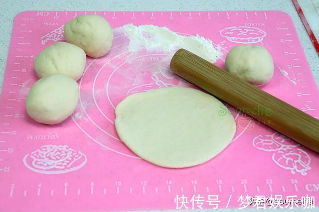 大白菜|教你做生煎包，皮薄不破也不焦，包底金黄酥脆，肉嫩鲜香多汁