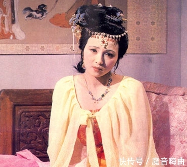 秦可卿是好女人还是坏女人?曹雪芹四个字点明!