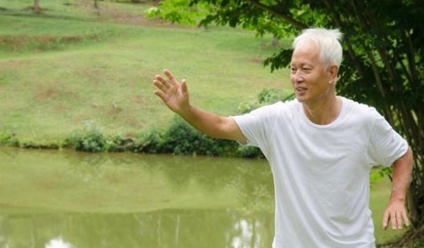 大神经|锻炼会加速衰老?医生:这4种运动方式,养生不成反会伤身