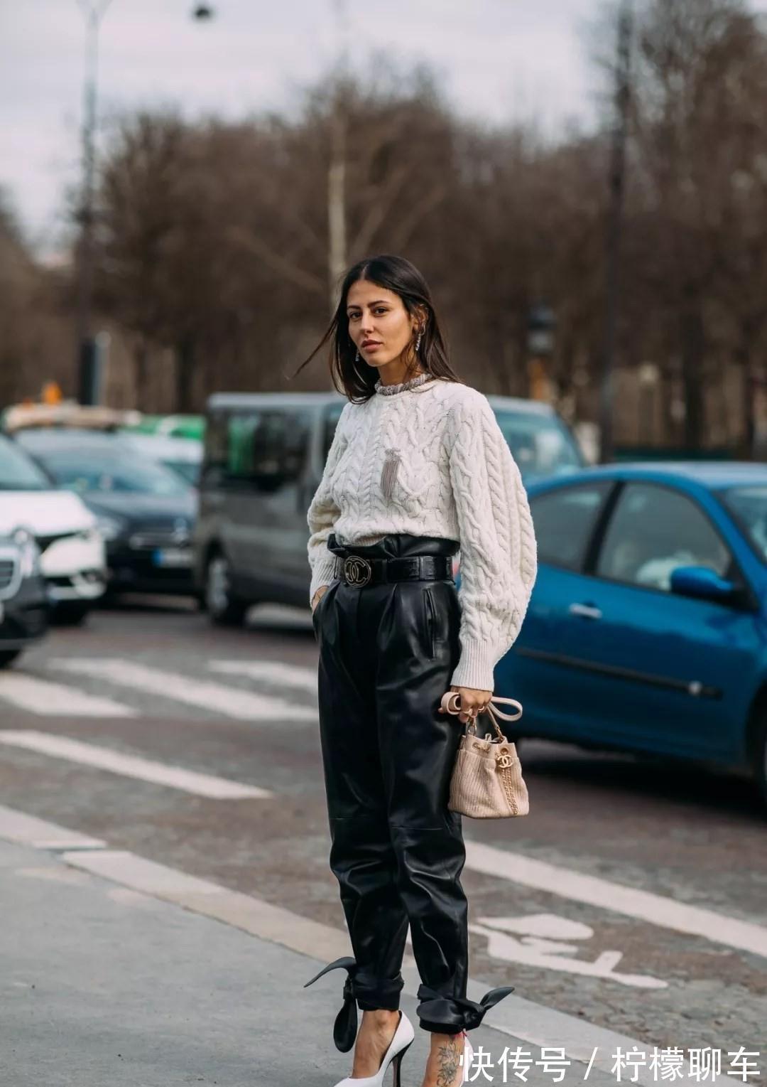 高跟鞋 中年女人再懒,也少穿牛仔裤出门,今年流行的烟管裤,更时髦减龄