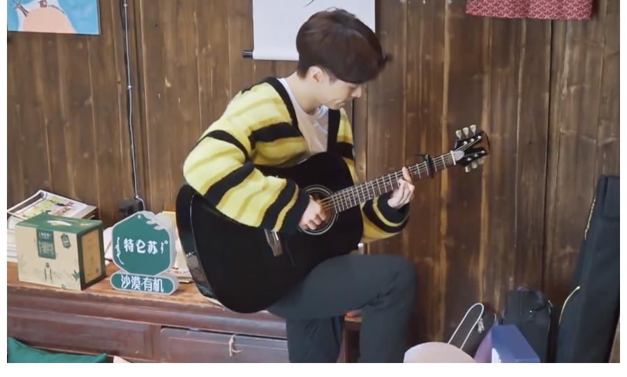 极限挑战|《向往5》春游,张艺兴带吉他被吐槽不合群,得知真相才知错怪他