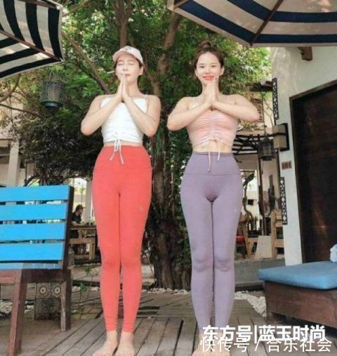 时尚|街拍打底裤让你穿出高挑修身的身材曲线,彰显出女性的时尚美感