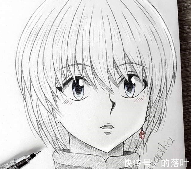 黑白色|画师大佬热衷黑白手绘,只在眼睛处涂颜色,却让动漫角色活了过来