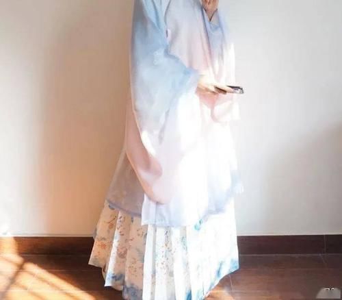 2月26日汉服每日商情