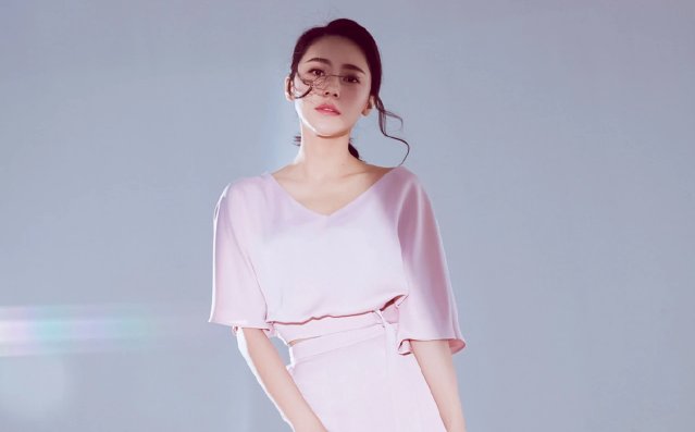 三生三世十里桃花$从影视表演到话剧《贼想得到你》 川籍演员黄梦莹：有一种回炉再造的感觉｜封面会客厅