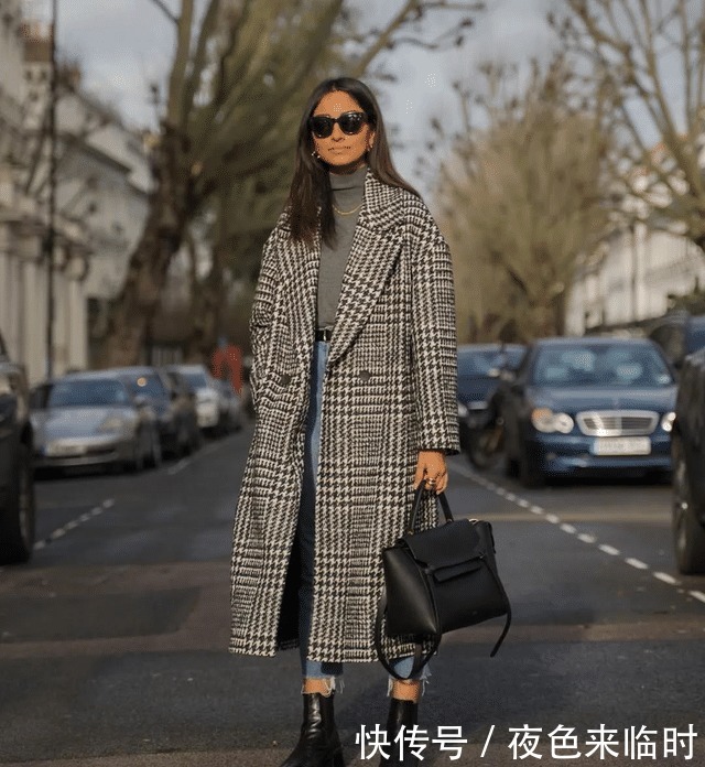 场面|见过大场面的女人,大衣很少配打底裤,不得体!看孟晚舟你就懂了