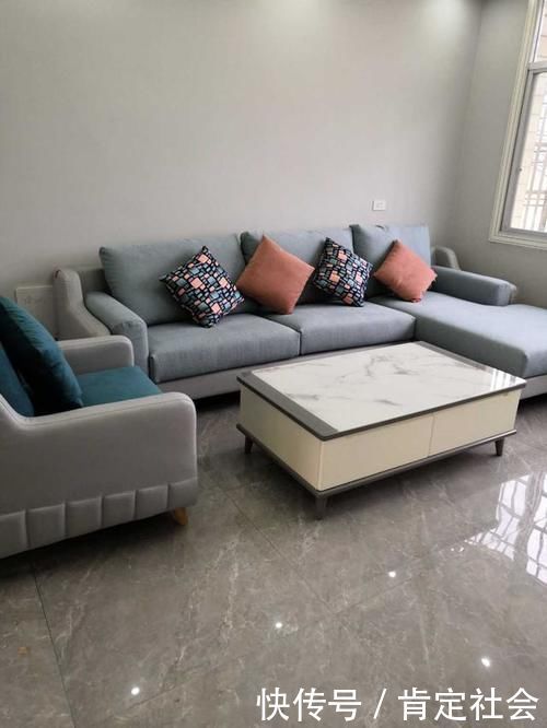 卧室|126平新房只花13万全部搞定,进门鞋柜给满分,卧室星星帘最美