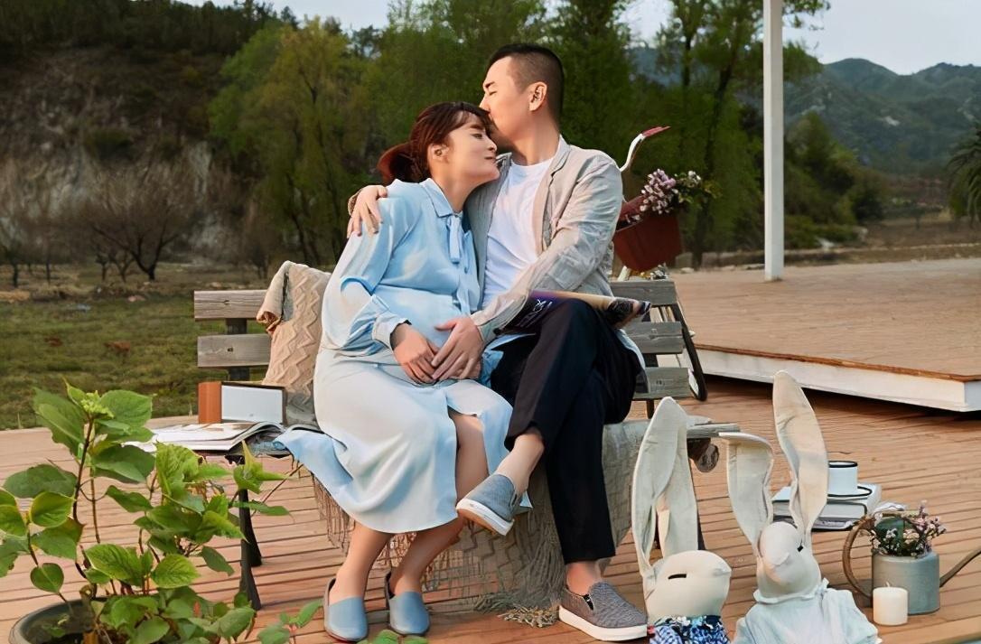 综艺节目|《幸福三重奏》再开播,继张国立夫妇后,赌王之子或成最大看点