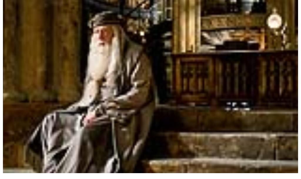 伏地魔$哈利·波特老了之后能有邓布利多的地位吗?