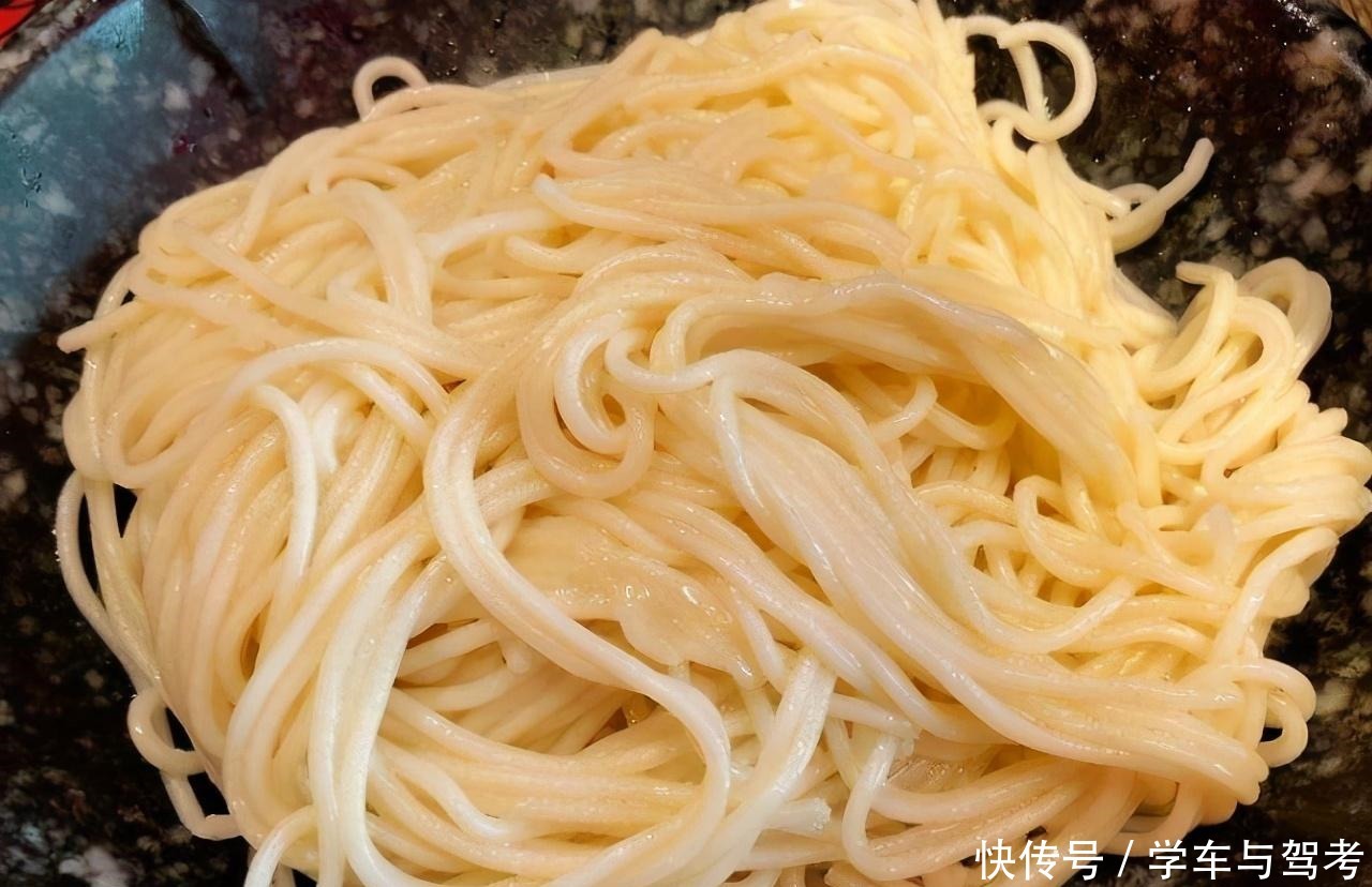 老板|吃麻辣烫,请绕过这4种“坑钱菜”,别被坑还不自知,老板都偷笑