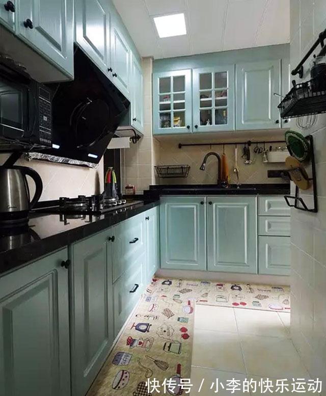 客餐厅|54平两室公寓,色彩搭配好大胆,餐厅的上下柜,好看又好用